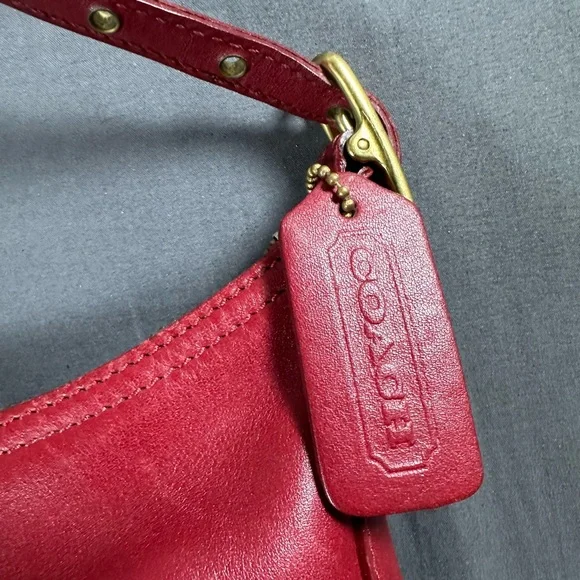 Coach Cherry Red Leather Shoulder Bag G0027 - Picture 2 of 8
